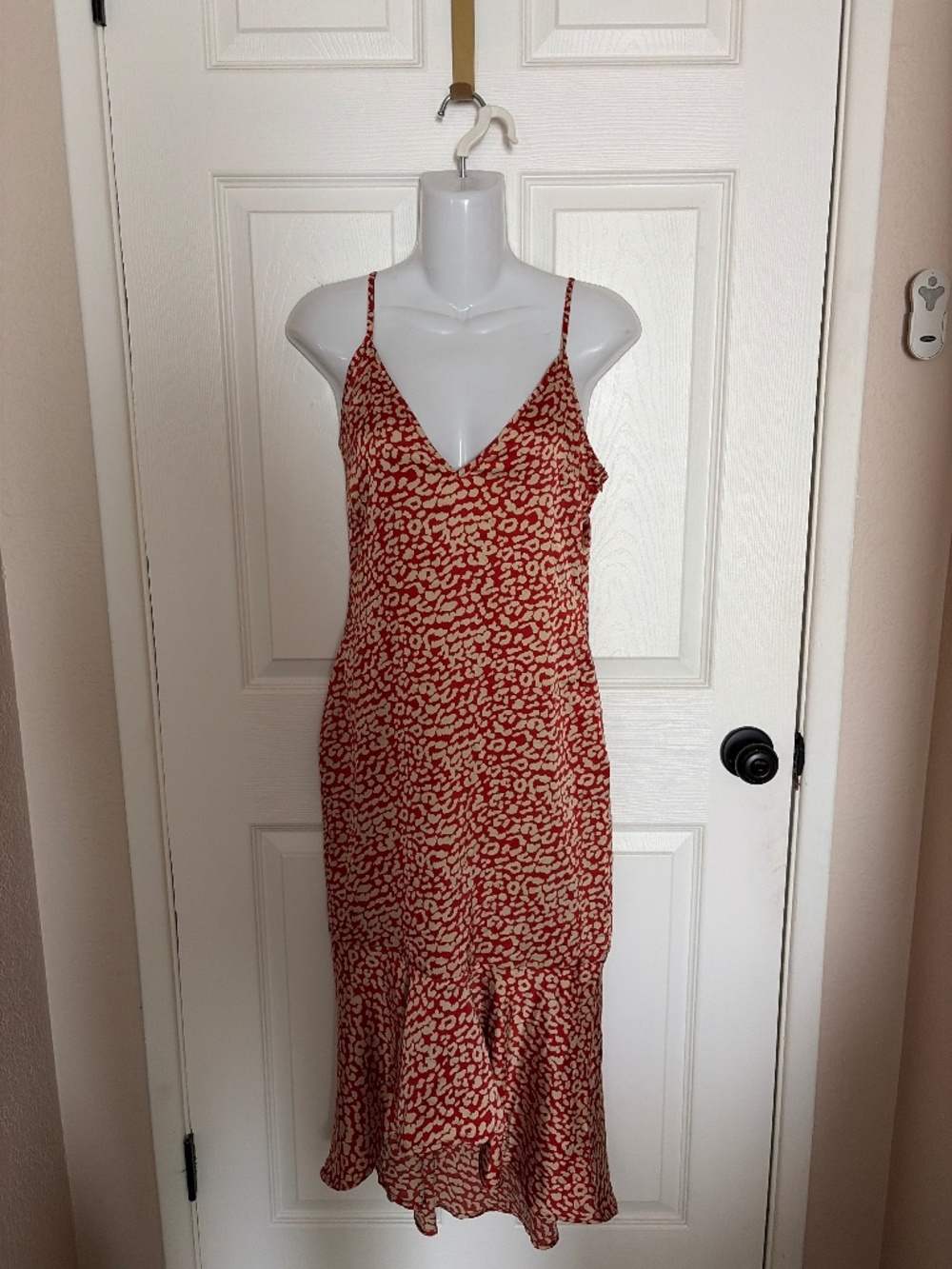 Pretty little thing -Leopard dress size 6